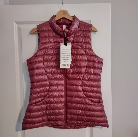 Lululemon Pack It Down Vest Shine Chianti NWT - Picture 2 of 14